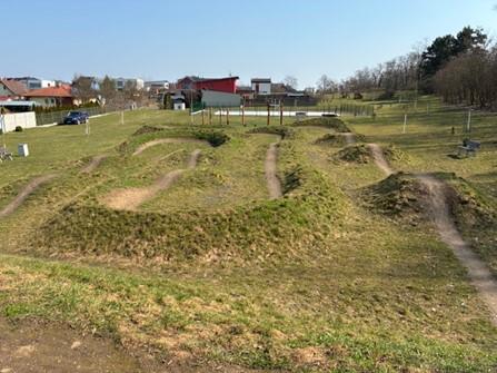 Sportoviště a&nbsp;dětská hřiště v&nbsp;obci Předboj